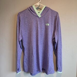 The North Face Women's Purple Long Sleeve Lightweight Hooded Pullover